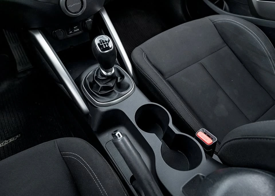 2015 Hyundai Veloster - Image 8 of 8