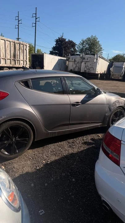 2015 Hyundai Veloster - Image 4 of 14