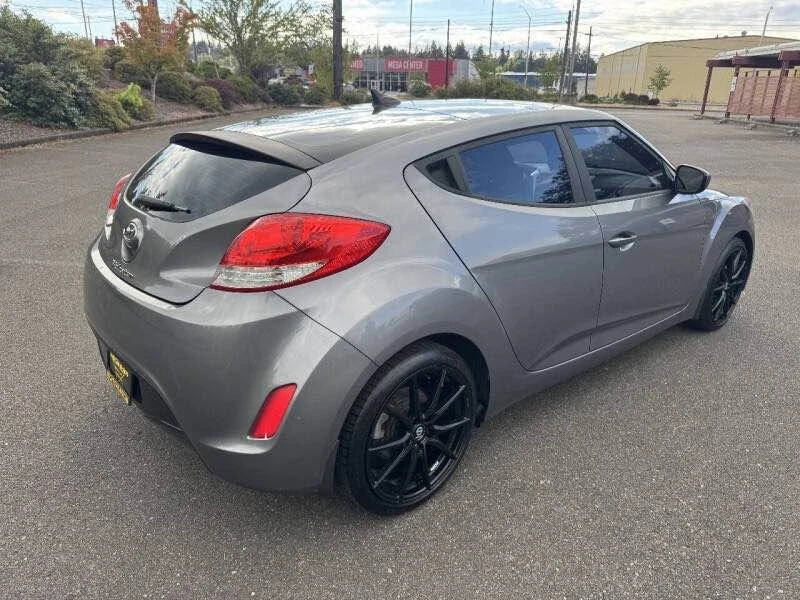 2015 Hyundai Veloster - Image 7 of 19