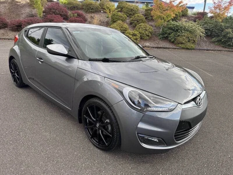 2015 Hyundai Veloster - Image 2 of 19