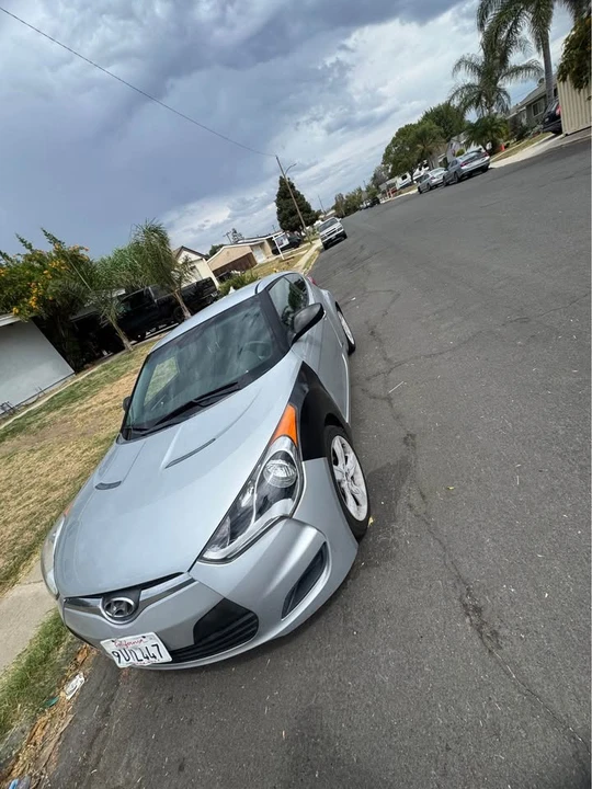2015 Hyundai Veloster - Image 3 of 9