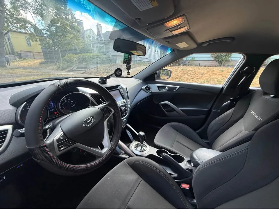 2015 Hyundai Veloster - Image 7 of 17