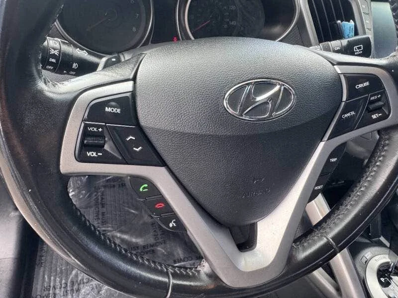 2015 Hyundai Veloster - Image 11 of 19