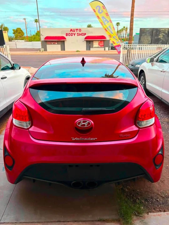 2015 Hyundai Veloster - Image 2 of 7