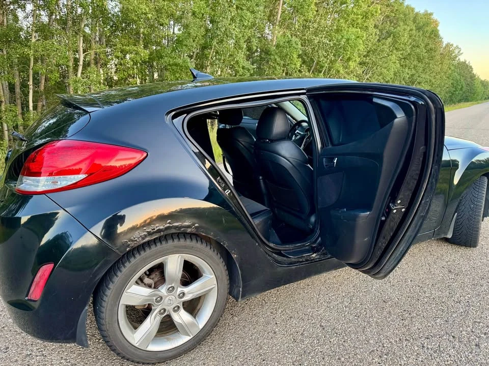 2015 Hyundai Veloster - Image 7 of 7