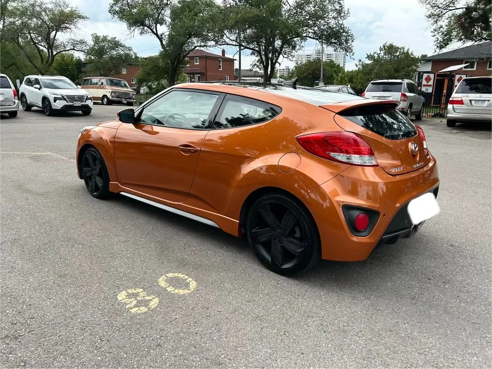 2015 Hyundai Veloster - Image 8 of 13