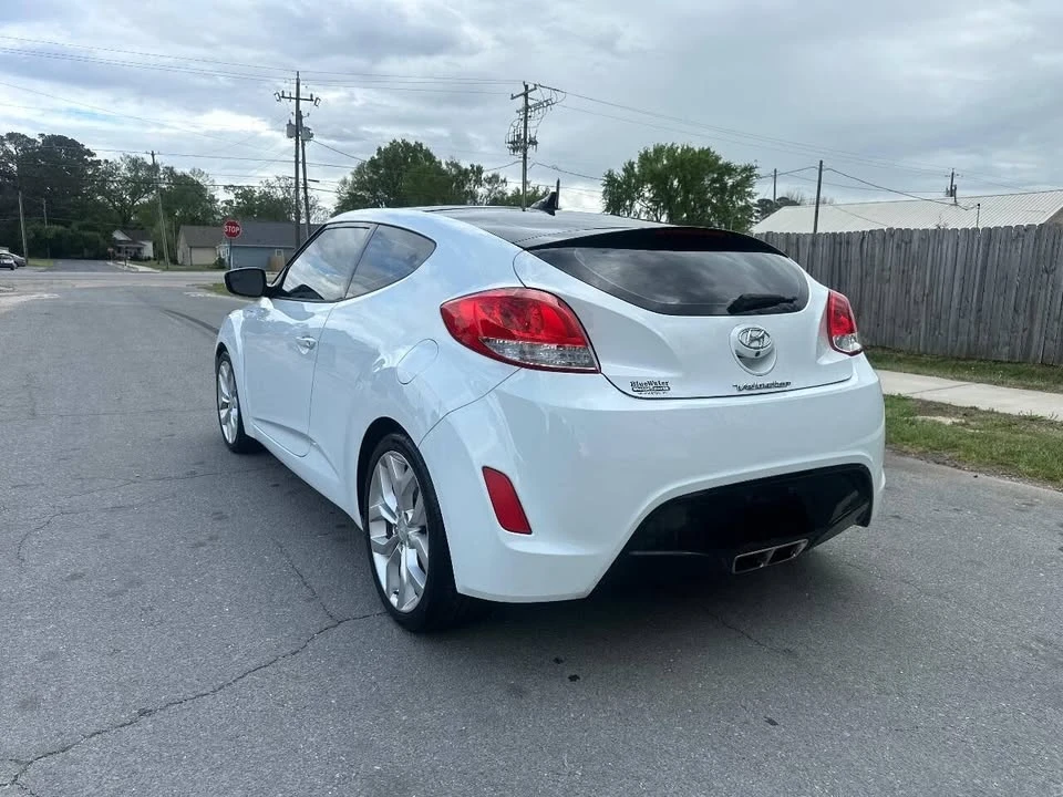 2015 Hyundai Veloster - Image 5 of 15