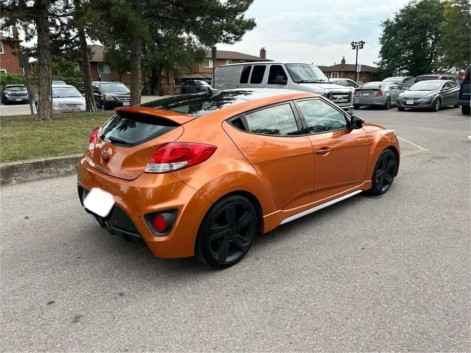 2015 Hyundai Veloster - Image 10 of 13