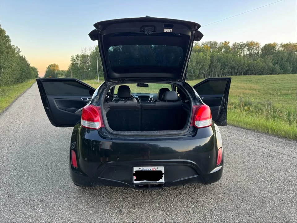 2015 Hyundai Veloster - Image 4 of 7