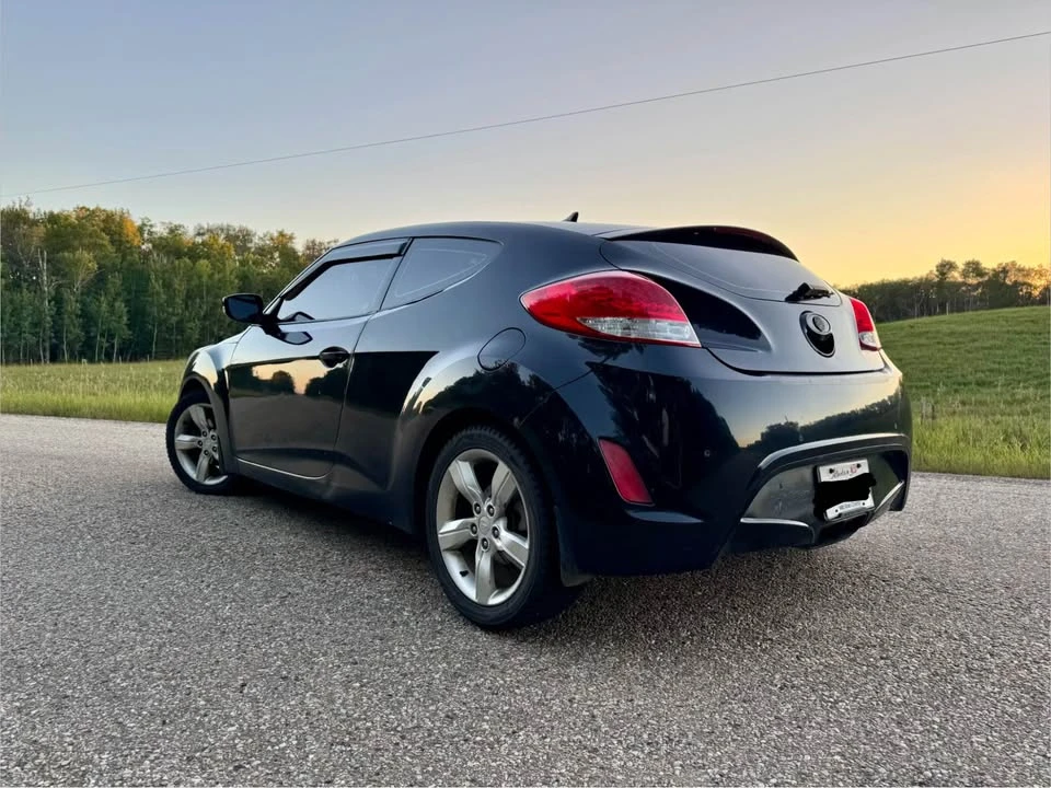 2015 Hyundai Veloster - Image 2 of 7