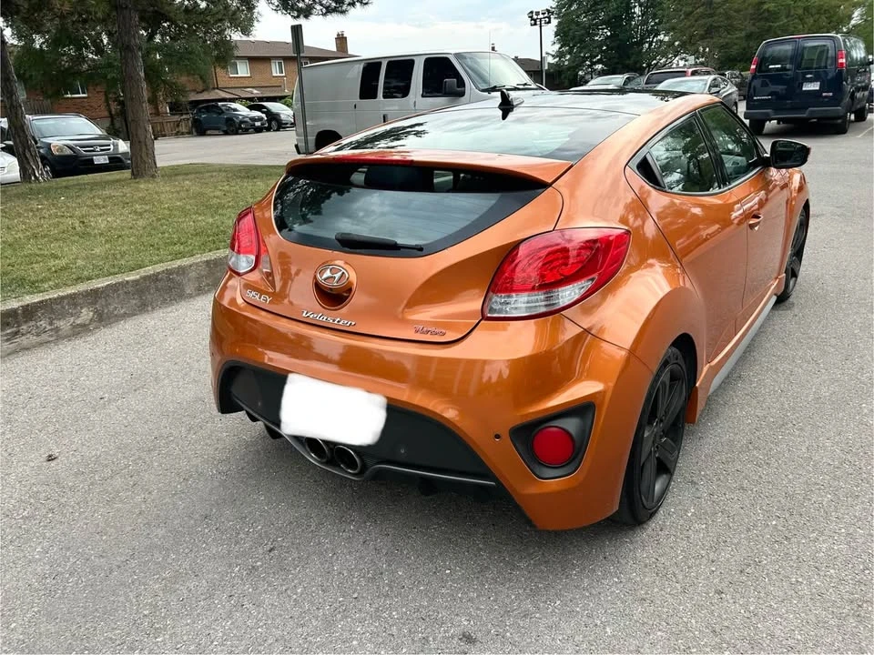 2015 Hyundai Veloster - Image 9 of 13