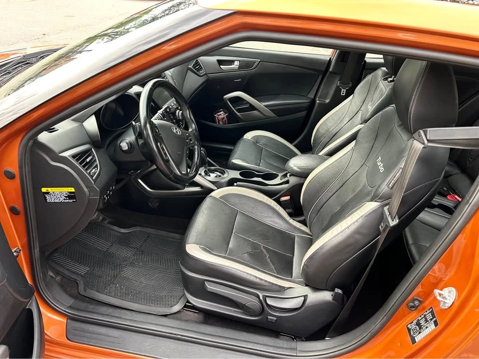 2015 Hyundai Veloster - Image 7 of 13