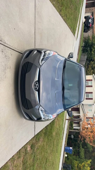 2015 Hyundai Veloster - Image 2 of 13