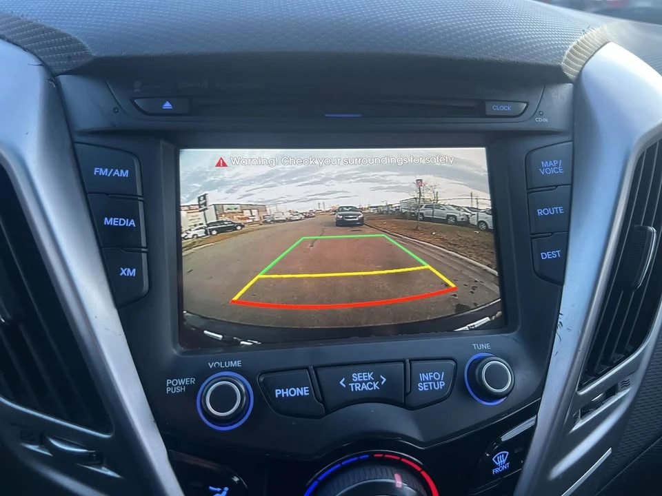 2015 Hyundai Veloster - Image 16 of 19