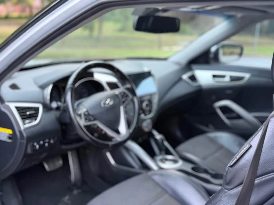 2015 Hyundai Veloster - Image 8 of 12