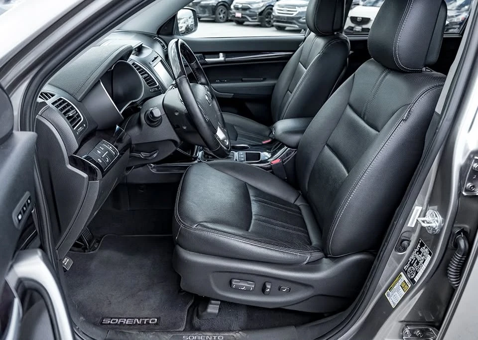 2015 Hyundai Veloster - Image 5 of 8