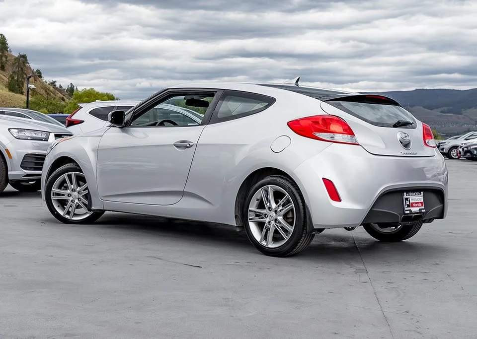 2015 Hyundai Veloster - Image 3 of 8