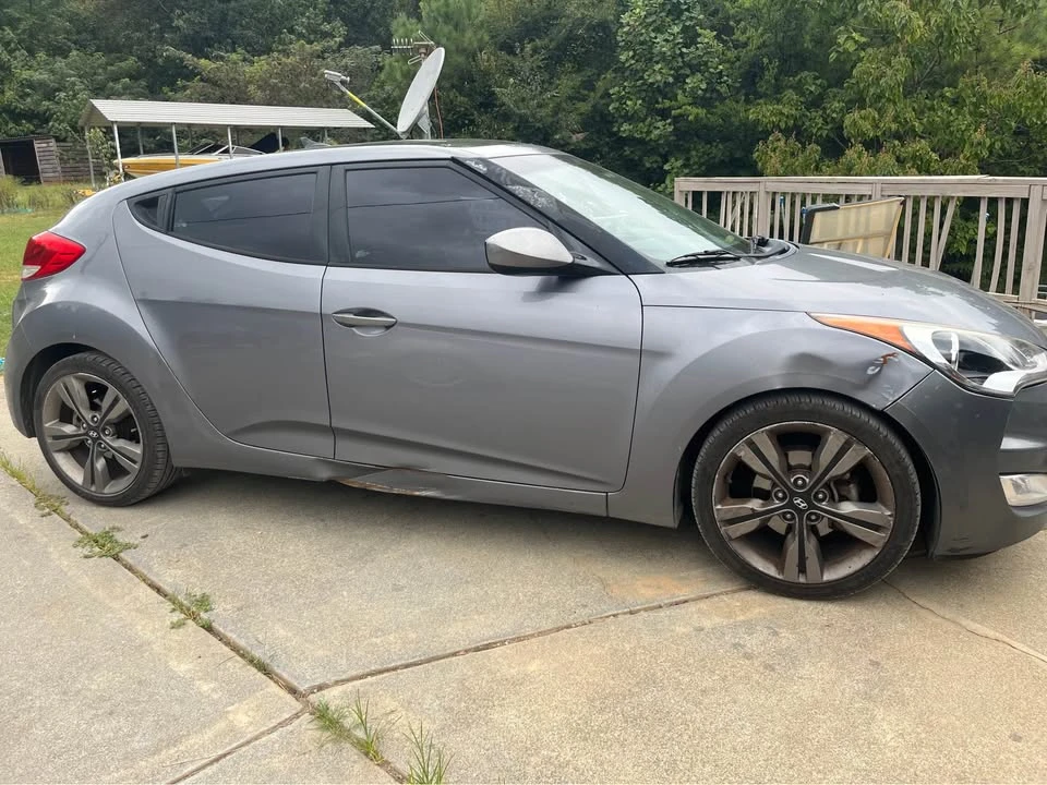 2015 Hyundai Veloster - Image 2 of 4