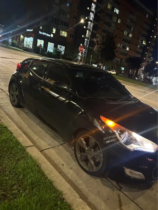 2015 Hyundai Veloster - Image 2 of 5