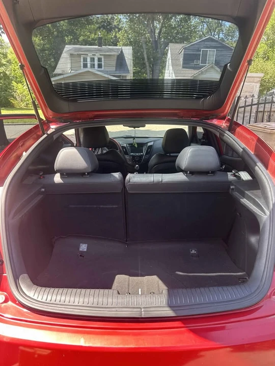 2015 Hyundai Veloster - Image 10 of 13