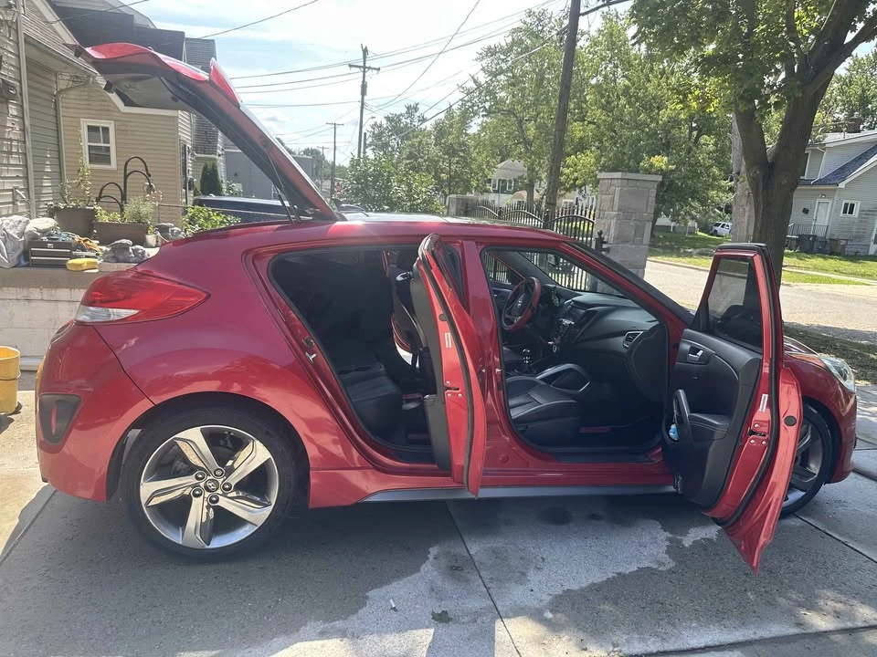 2015 Hyundai Veloster - Image 12 of 13