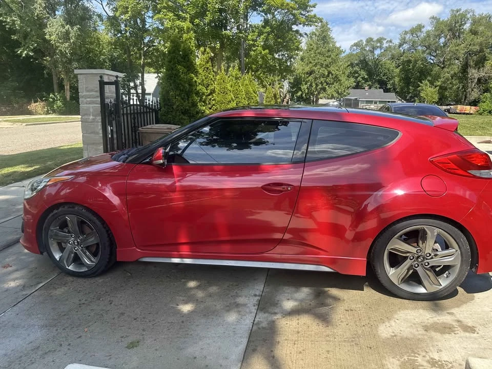 2015 Hyundai Veloster - Image 9 of 13