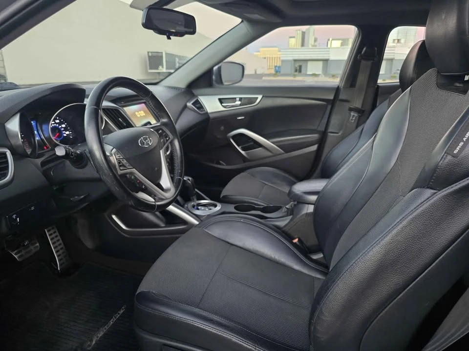 2015 Hyundai Veloster - Image 16 of 20