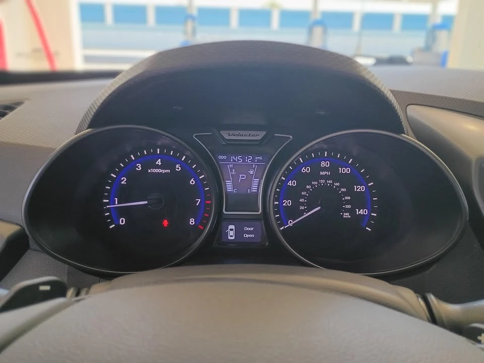 2015 Hyundai Veloster - Image 15 of 19