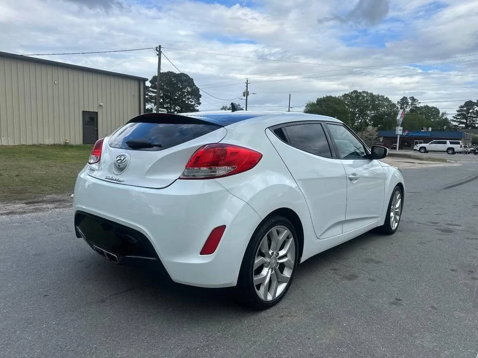 2015 Hyundai Veloster - Image 6 of 15