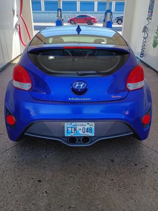 2015 Hyundai Veloster - Image 4 of 19
