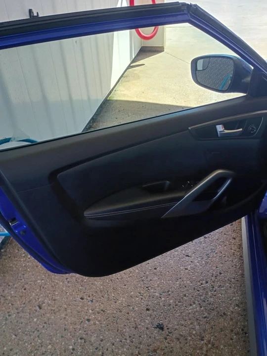 2015 Hyundai Veloster - Image 9 of 19