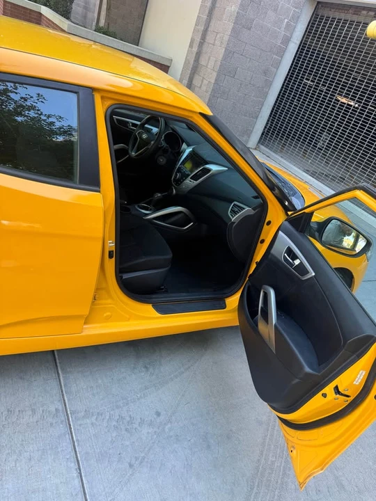 2015 Hyundai Veloster - Image 7 of 11