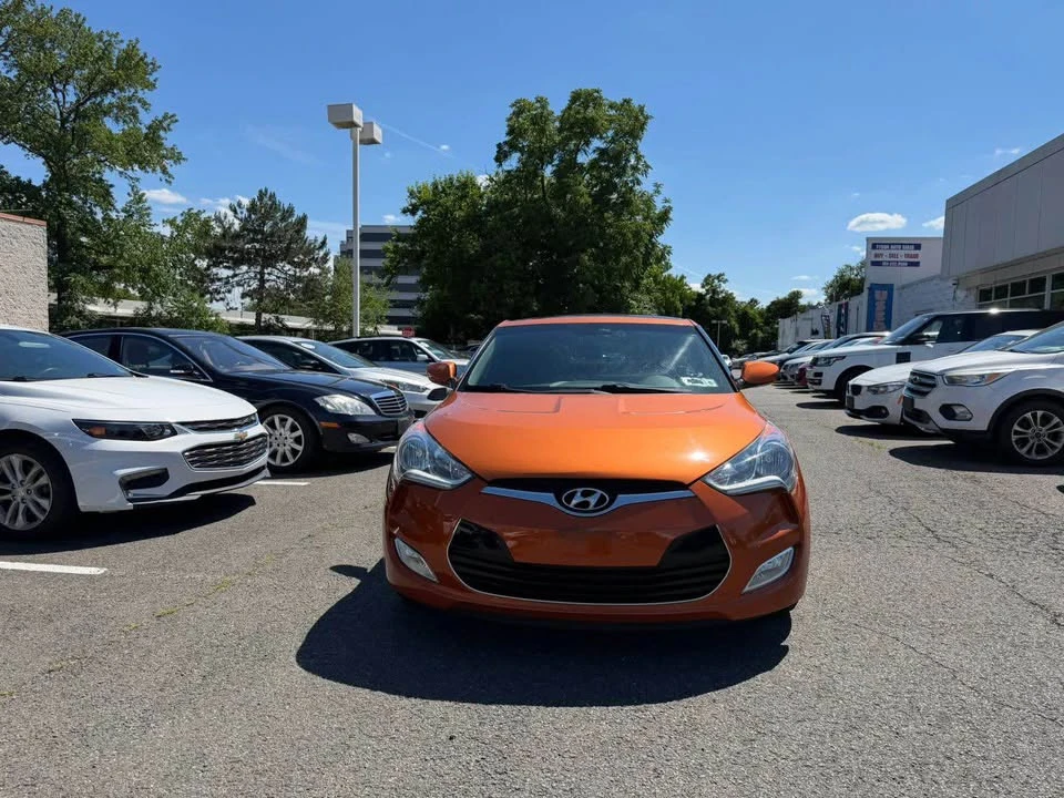 2015 Hyundai Veloster - Image 2 of 13