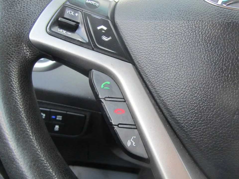 2015 Hyundai Veloster - Image 13 of 19