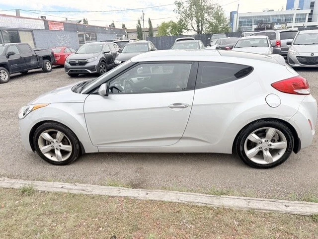 2015 Hyundai Veloster - Image 8 of 14