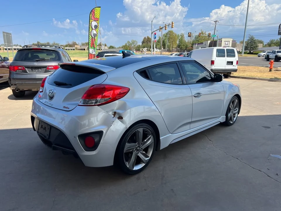 2015 Hyundai Veloster - Image 7 of 12