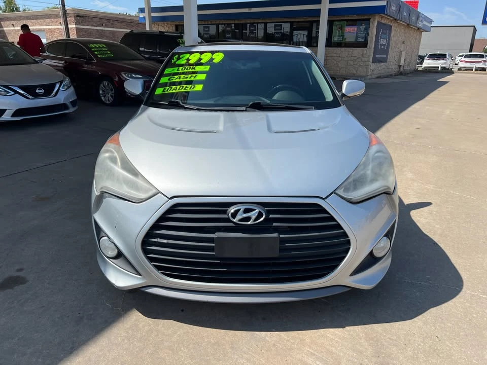 2015 Hyundai Veloster - Image 2 of 12