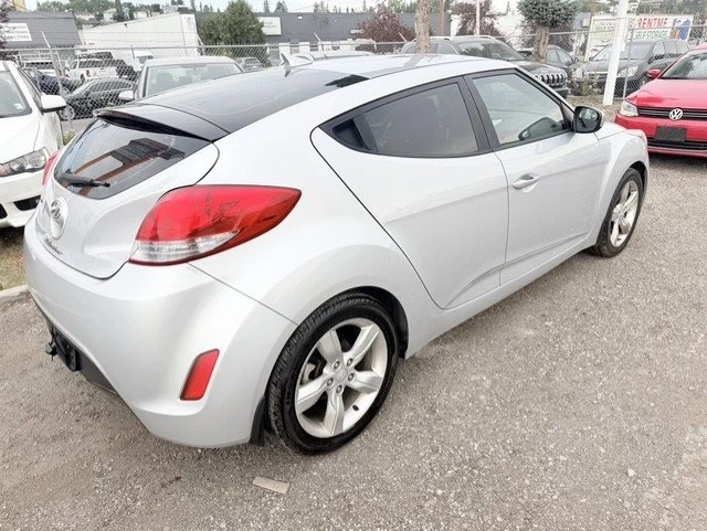 2015 Hyundai Veloster - Image 5 of 14