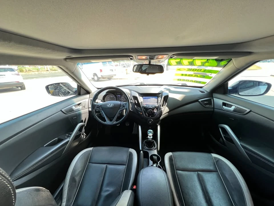 2015 Hyundai Veloster - Image 9 of 12