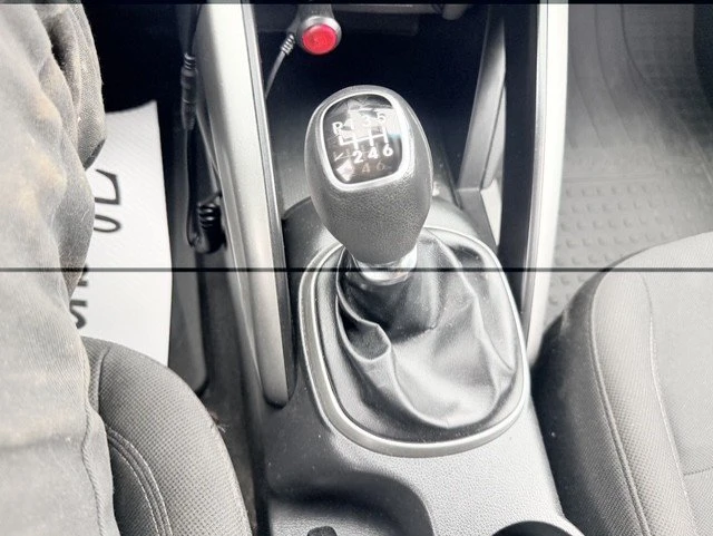 2015 Hyundai Veloster - Image 12 of 14