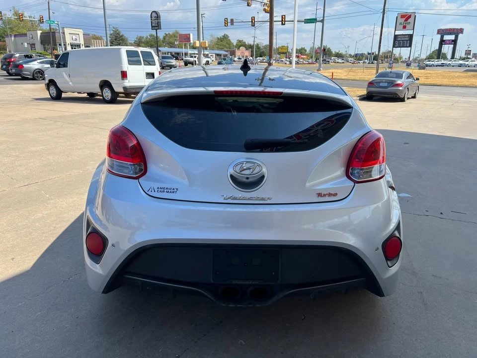 2015 Hyundai Veloster - Image 6 of 12