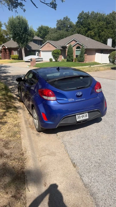 2015 Hyundai Veloster - Image 3 of 9