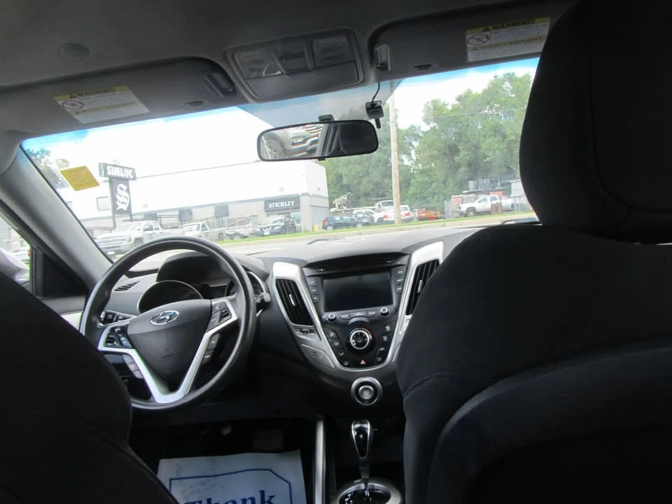 2015 Hyundai Veloster - Image 7 of 19