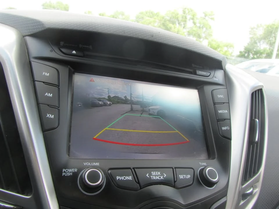 2015 Hyundai Veloster - Image 14 of 19
