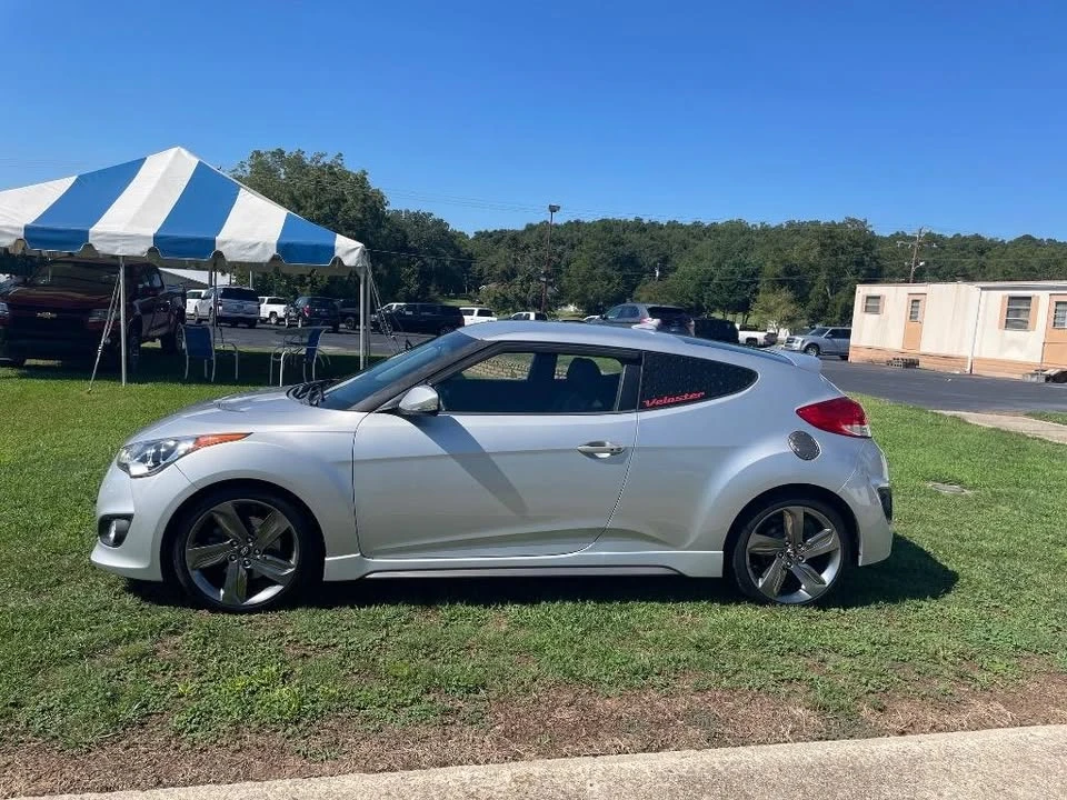 2015 Hyundai Veloster - Image 2 of 5