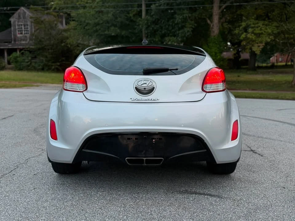 2015 Hyundai Veloster - Image 10 of 17