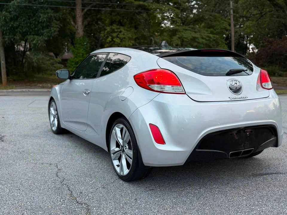 2015 Hyundai Veloster - Image 4 of 17