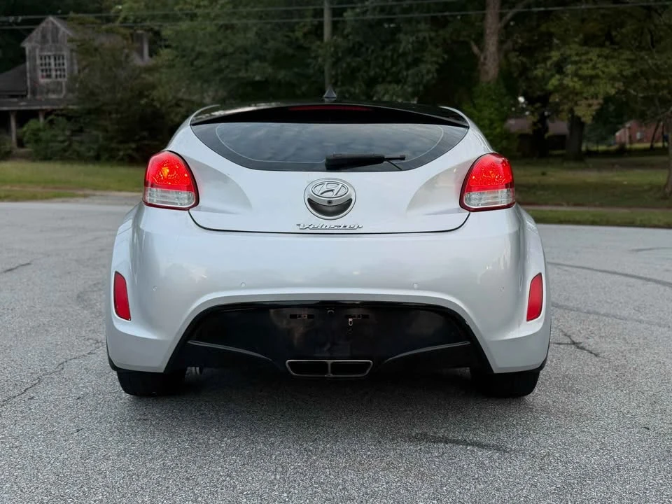 2015 Hyundai Veloster - Image 10 of 17