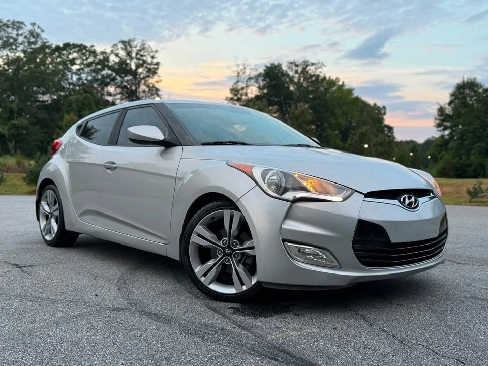 2015 Hyundai Veloster - Image 7 of 17