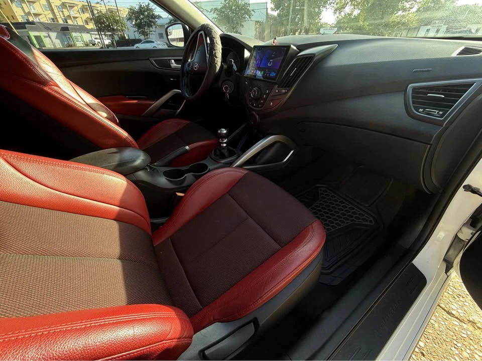 2015 Hyundai Veloster - Image 5 of 8